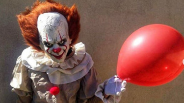 Badut Pennywise dalam It Chapter 2