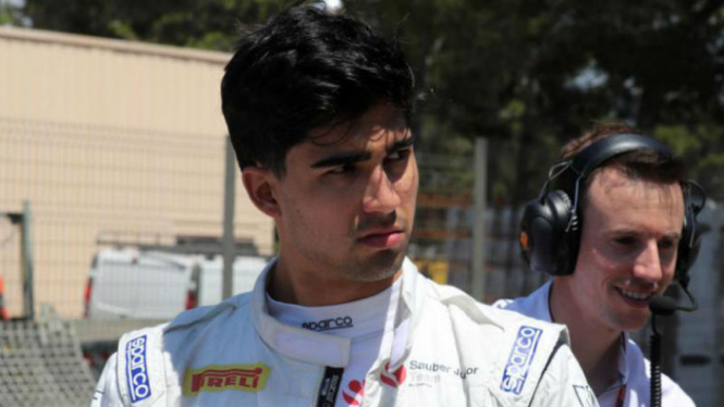 Pembalap Formula 2, Juan Manuel Correa