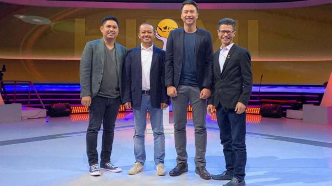 Ketua Umum HIPMI, Bahlil Lahadalia (dua dari kiri), bersama tiga caketum HIPMI.