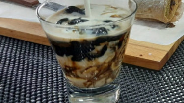 Cendol Hitam ala Nicky Tirta