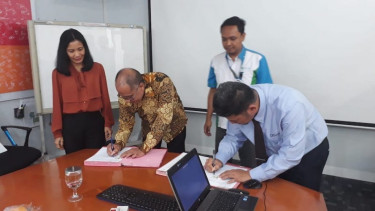 Penandatanganan Pakta Integritas antara Provices dan Palyja, Selasa (10/9).