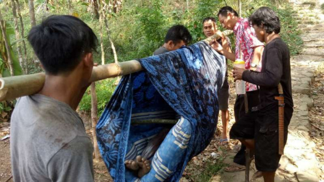 Korban kebakaran rumah Badui Luar.