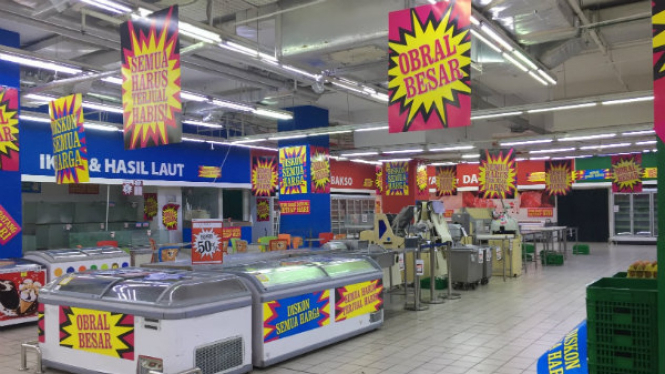 Giant Poin Square yang sudah tutup beberapa tahun lalu.