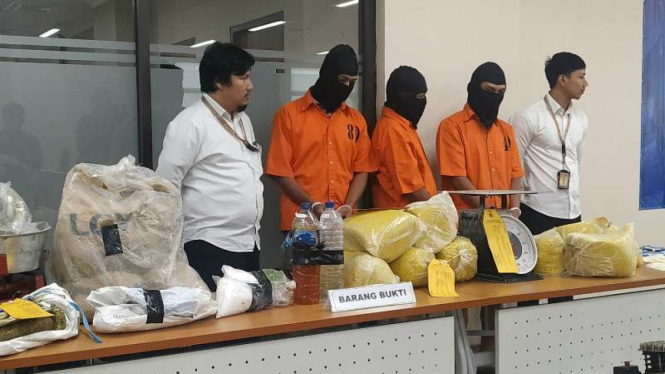 Sidikat perngedar mie mengandung boraks dan formalin. 