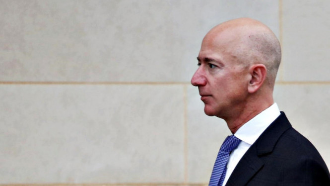 Gonjang-Ganjing Perusahaan Jeff Bezos, Potong Tunjangan Kesehatan 1.900 Karyawan. (FOTO: Reuters/Joshua Roberts)