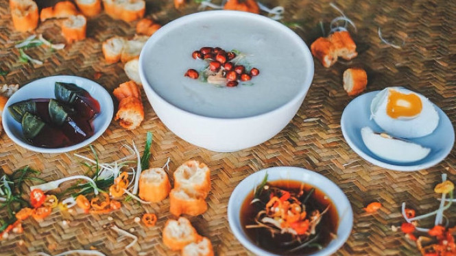 Warung Laota, Sunset Road Bali.