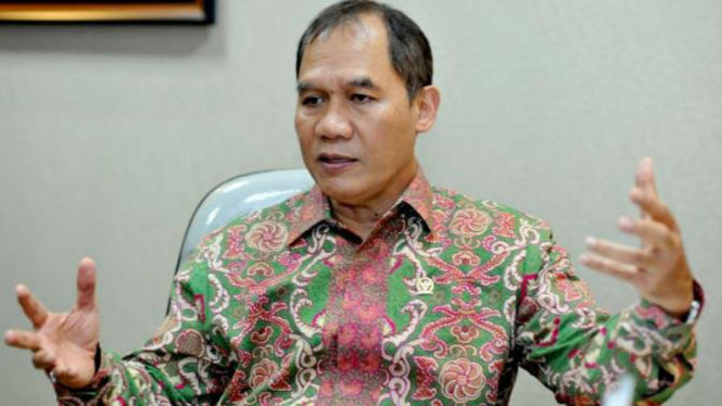 Bambang Haryo Soekartono 