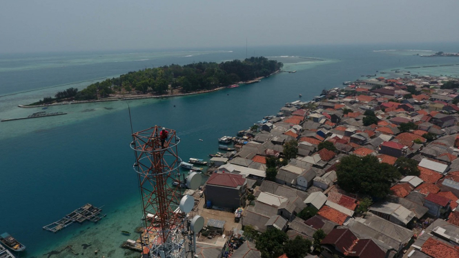 Perawatan Tower Telekomunikasi di Kepulauan Seribu