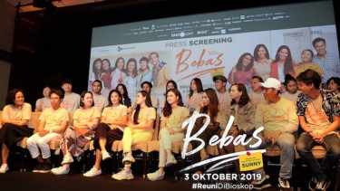 Para pemain Film BEBAS.