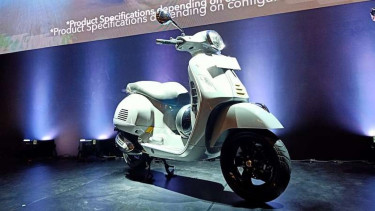 Piaggio Indonesia meluncurkan Vespa GTS Super Tech 300 berbanderol Rp152 juta
