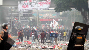 Aksi Demonstrasi Tolak RKUHP dan UU KPK di DPR