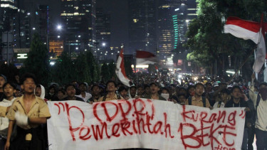 Demo RKUHP, Pelajar Kuasai Tol Dalam Kota