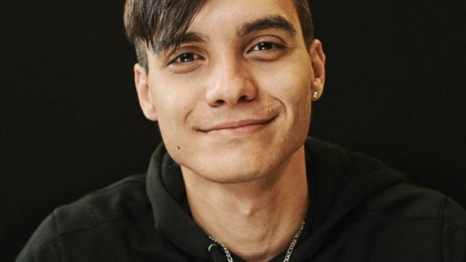Berkat Jadi Hacker, Pria 19 Tahun Ini Berhasil Jadi Miliarder. (FOTO: Business Insider)
