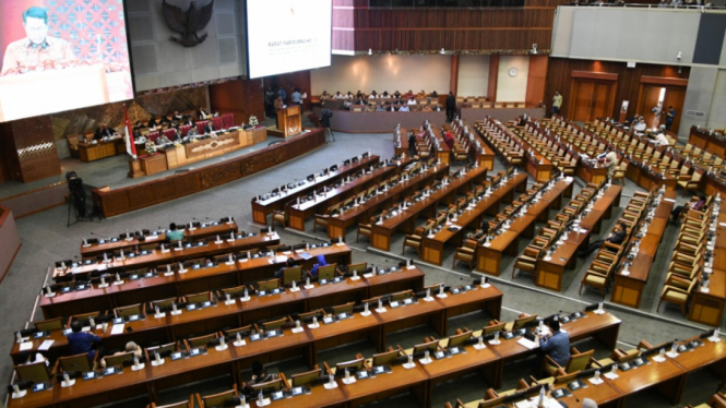 Suasana Rapat Paripurna