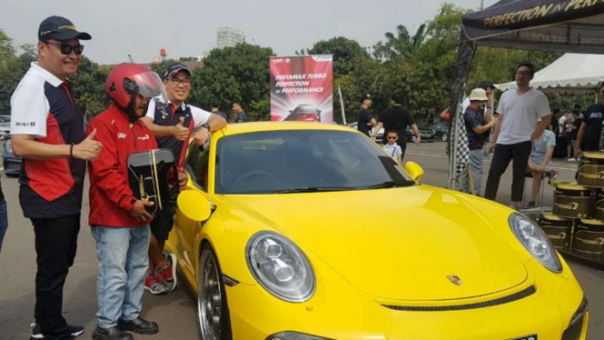 Porsche pakai pertamax turbo.