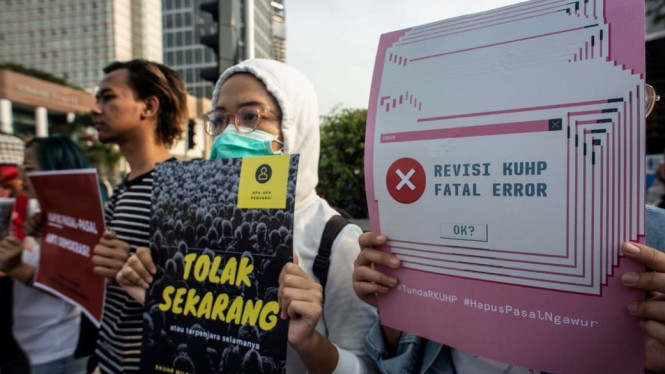 DPR menunda pengesahan RKUHP setelah marak demonstrasi mahasiswa dan kalangan pegiat. - ANTARA FOTO