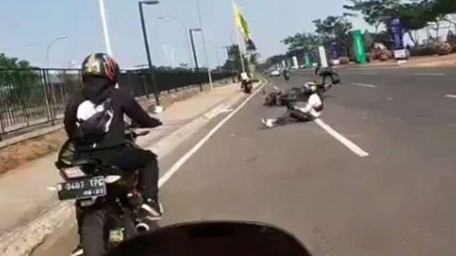 Video viral, Anggota TNI ditabrak Pemotor tetapi tetap sabar
