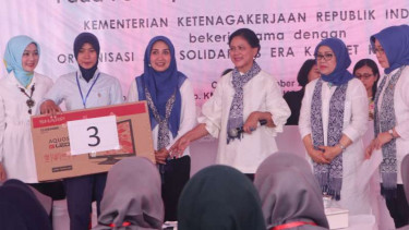 Ibu Negara Iriana Joko Widodo dan Ibu Mufidah Jusuf Kalla