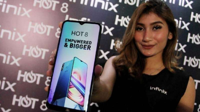Infinix Hot 8.