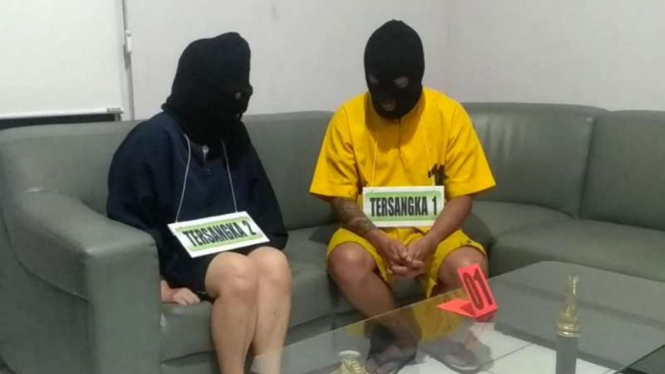 Istri dan selingkuhannya jadi tersangka percobaan pembunuhan terhadap suaminya.