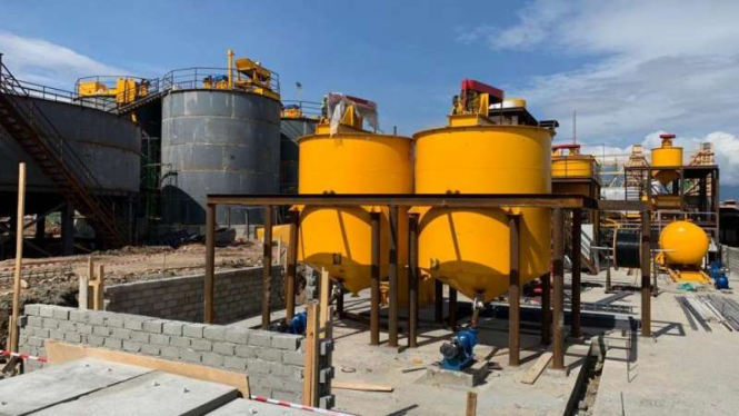 Fasilitas produksi Bumi Resources Minerals di proyek emas Palu 