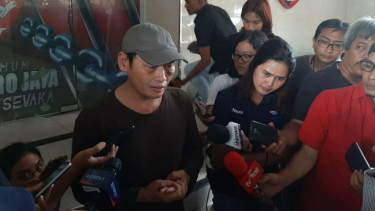 Pegiat media sosial dan pendukung Joko Widodo, Ninoy Karundeng 