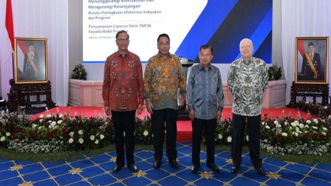 Tim Nasional Percepatan Penanggulangan Kemiskinan (TNP2K) melapor Wapres JK