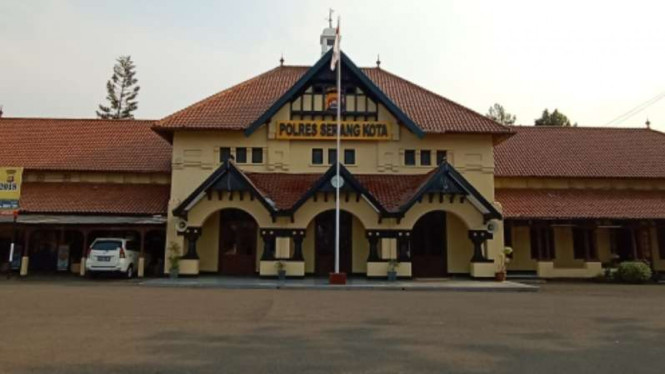 Polres Serang Kota, salah satu bangunan peninggalan Belanda.