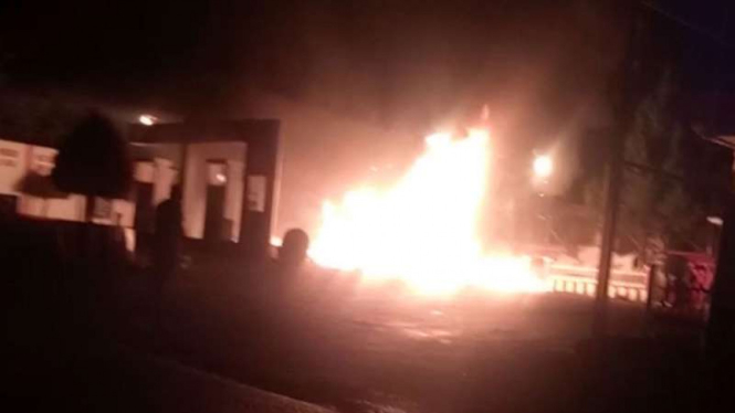 (SPBU) di GaduiK,  Nagari Gaduik Kecamatan Tilatang Kamang, Sumbar, terbakar.