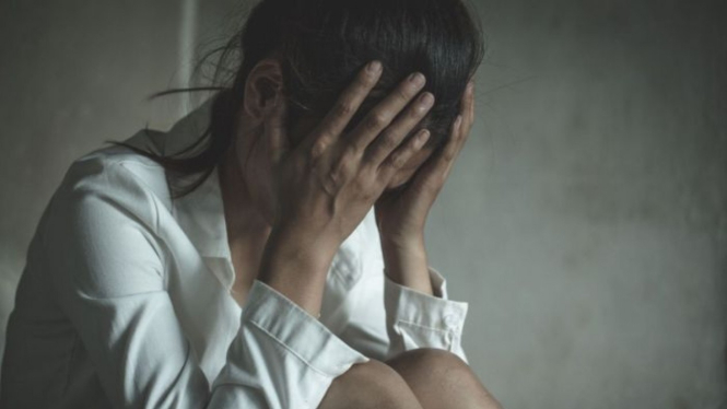 Ketentuan hukum yang berlaku saat ini di Indonesia belum mampu melindungi perempuan korban kejahatan seksual siber.
