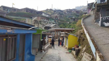 Meski terlihat ekstrim, warga sudah terbiasa dengan kontur wilayah lereng pegunungan Sumbing Magelang Jawa Tengah