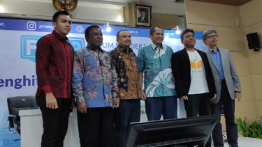 Konferensi pers BAKTI Kemkominfo
