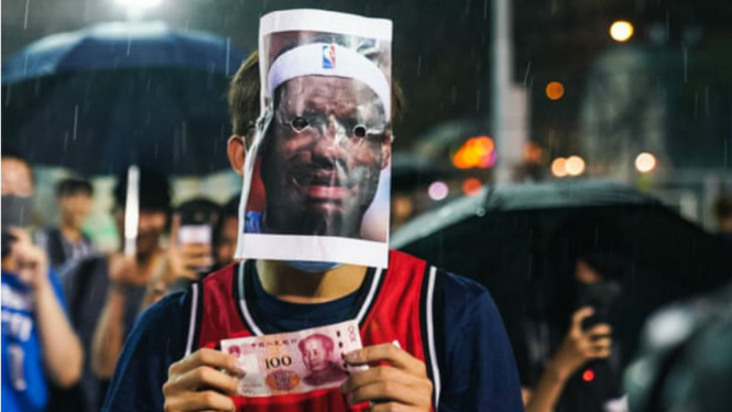 Demonstran Hong Kong mengejek LeBron James