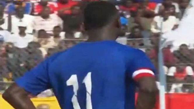Bomber Timnas Chad, Ezechiel N'Douassel.