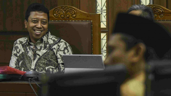 Terdakwa Rommahurmuziy dalam sidang lanjutan di pengadilan Tipikor