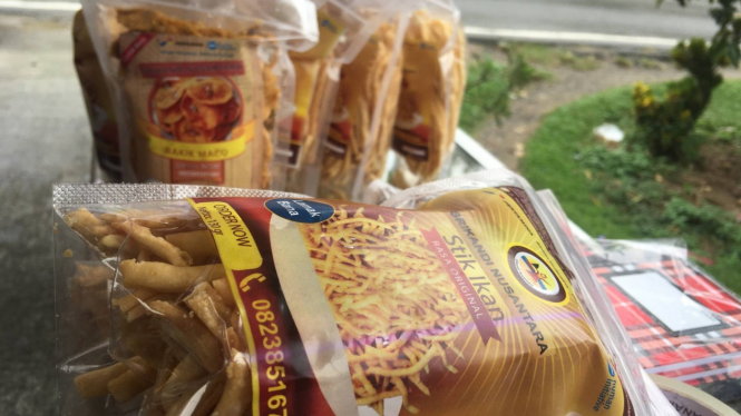 Cemilan Khas Minang Ala Emak-Emak Teluk Kabung Utara
