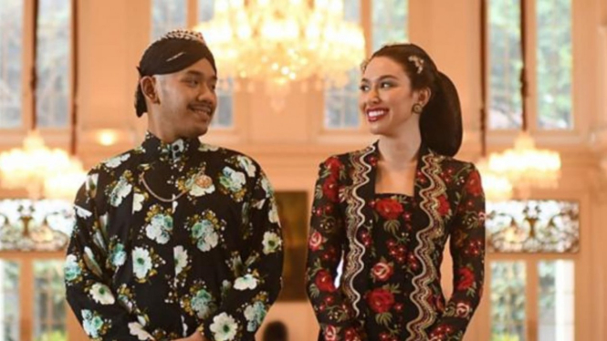 Haryo Putra Wibowo dan Della Putri Anjani Atkins.