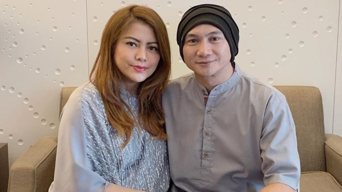 Anji dan Wina Natalia