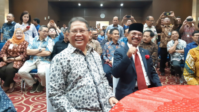 Rudiantara bersama Menkominfo baru, Johnny G Plate.