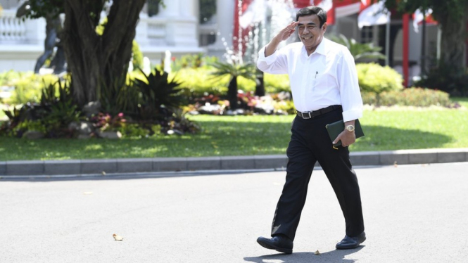 Fachrul Razi menjadi satu dari sedikit bekas perwira tinggi militer yang diserahi jabatan menteri agama. - ANTARAFOTO/Puspa Perwitasari