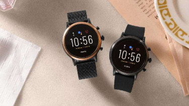 Fossil smartwatch.