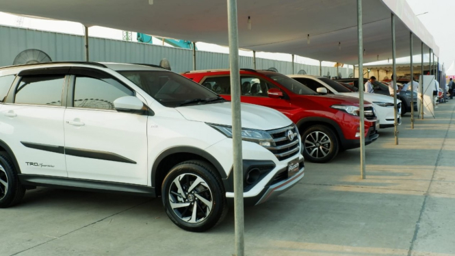 Pameran mobil