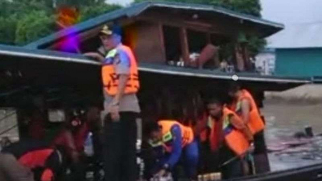 Kapal bermuatan elpiji meledak di perairan Indragiri Hilir