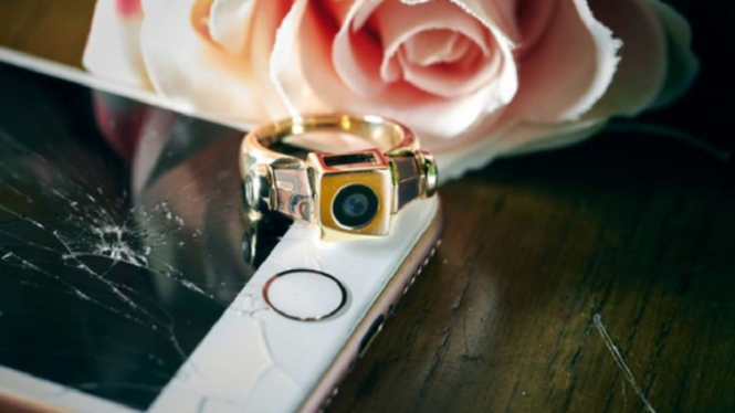 Cincin pertunangan dari iPhone