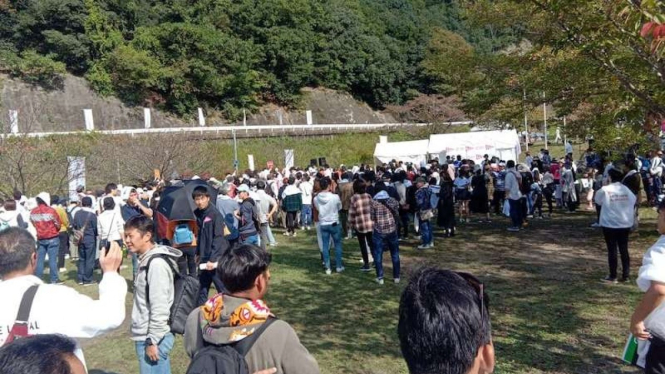 Suasana customer gathering Daihatsu Love Local di Chimyoko-Kawanishi, Jepang.