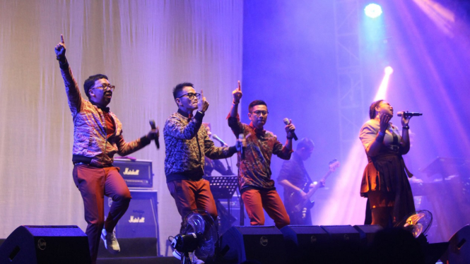Konser Sewindu Tulus.. Project Pop