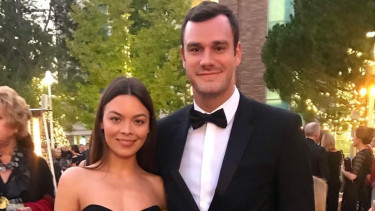 Scarlett Byrne dan Cooper Hefner