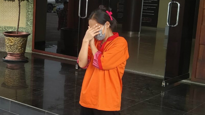 Sutinah, pelaku pembuang bayi ke mesin cuci