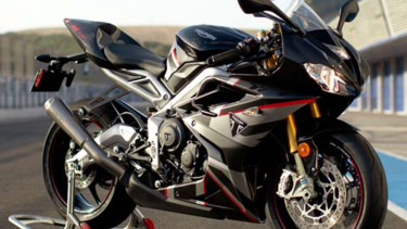 Triumph Daytona Moto2 765
