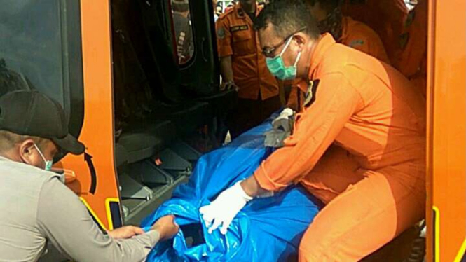 jenazah diduga yang mirip penyelam di Perairan Sangiang 